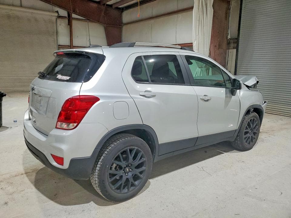 2022 CHEVROLET TRAX 1LT 3