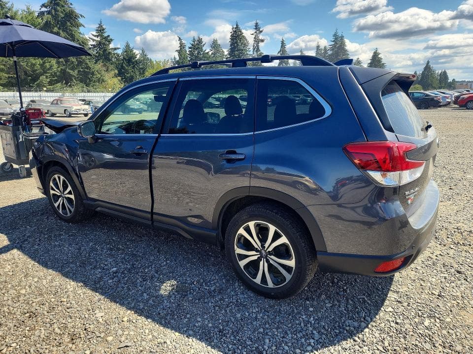 2021 SUBARU FORESTER LIMITED 2