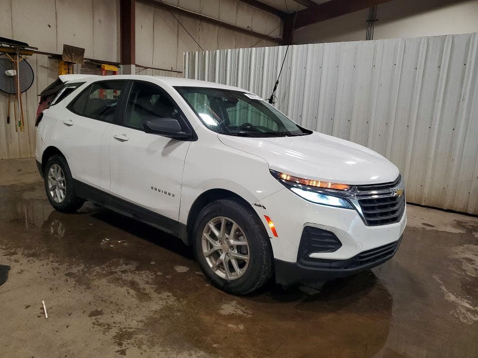 2023 CHEVROLET EQUINOX LS 4