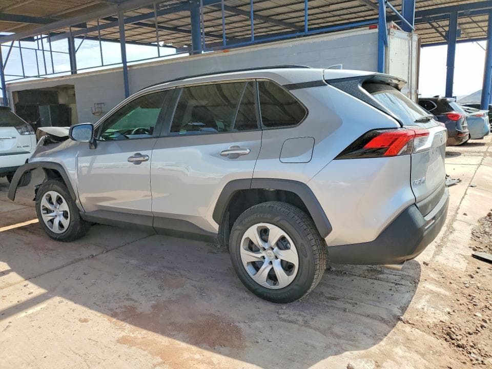 2021 TOYOTA RAV4 LE 2
