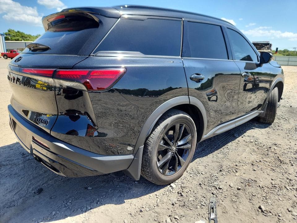 2025 INFINITI QX60 LUXE 3