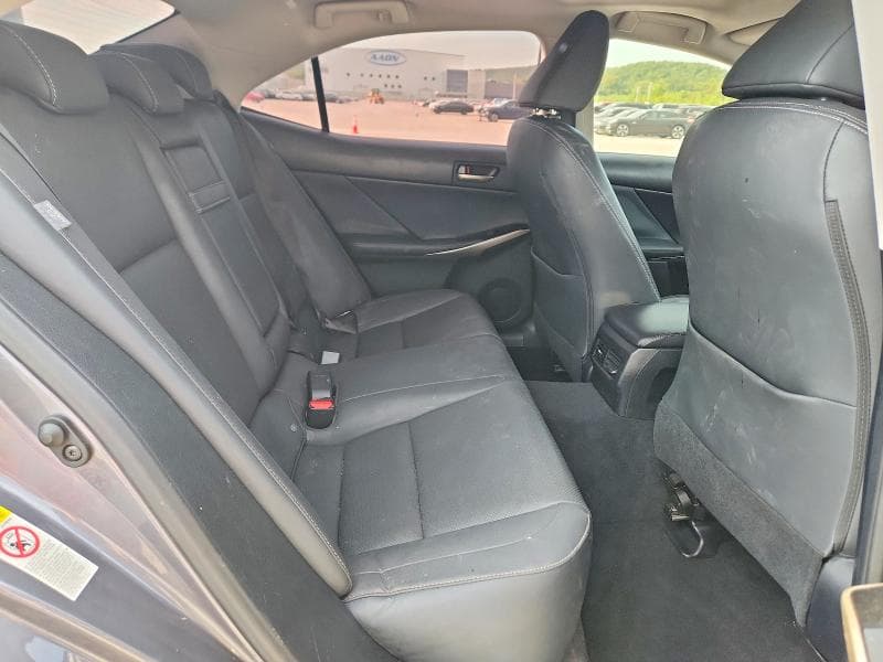 2018 LEXUS IS 300 10