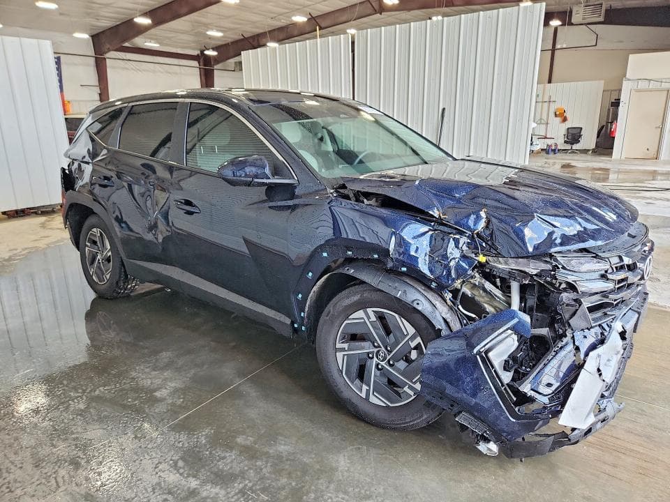 2026 HYUNDAI TUCSON BLUE SE 4