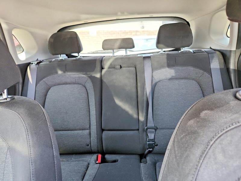 2023 HYUNDAI KONA SE 10