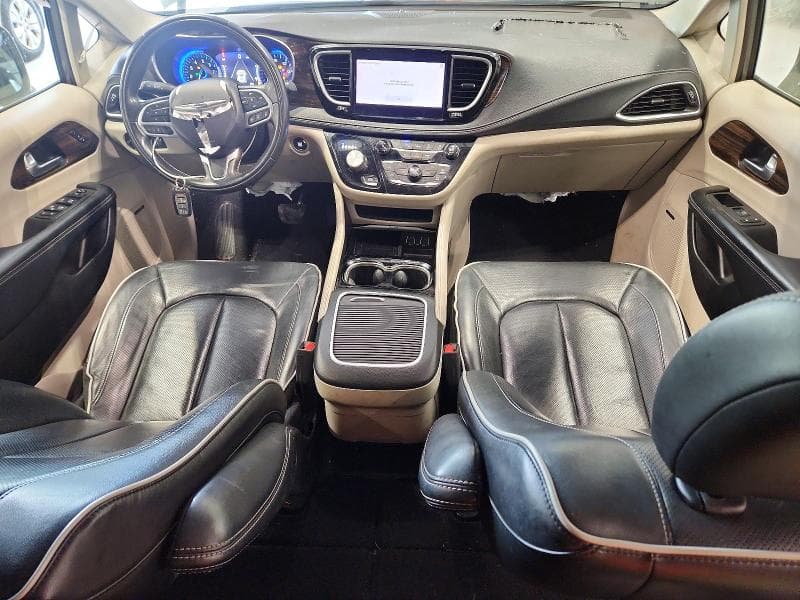 2022 CHRYSLER PACIFICA LIMITED 8