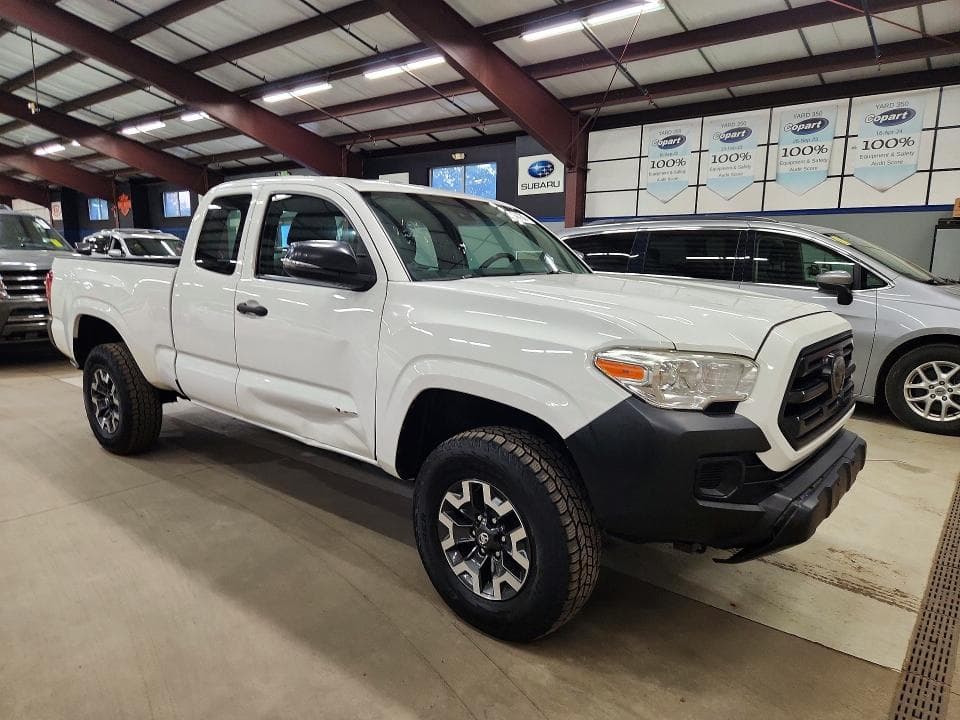 2018 TOYOTA TACOMA SR 4