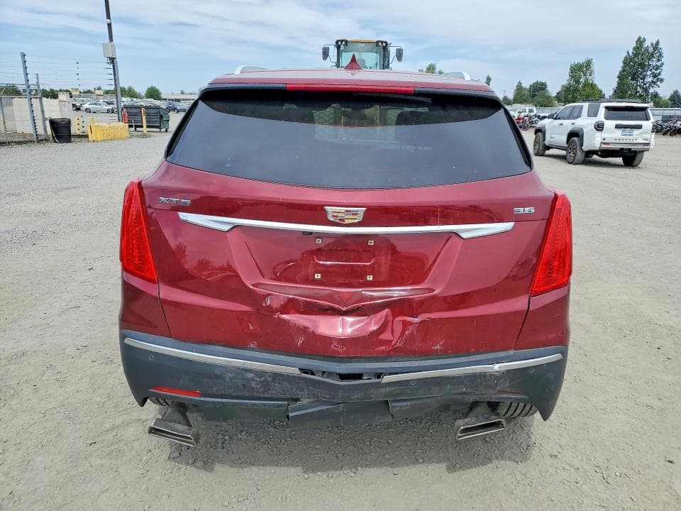 2017 CADILLAC XT5 6