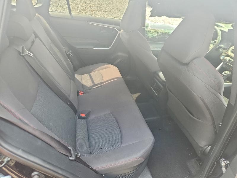 2021 TOYOTA RAV4 PRIME SE 11