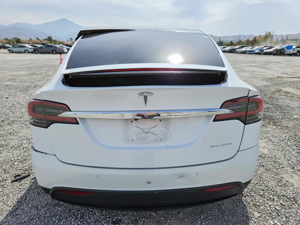 2021 TESLA MODEL X 6