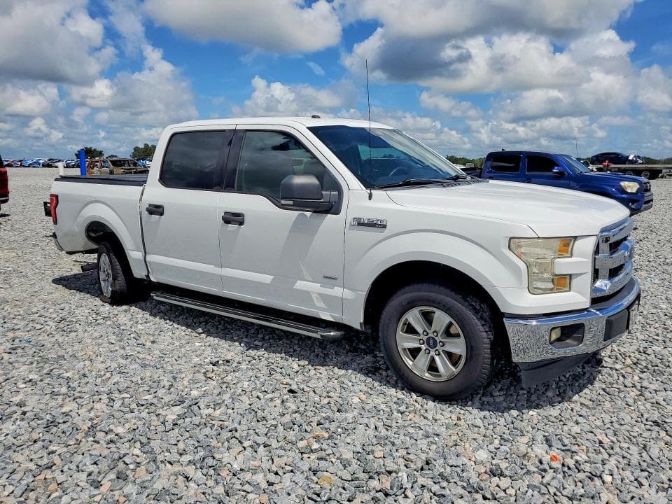 2017 FORD F150 SUPERCREW 4
