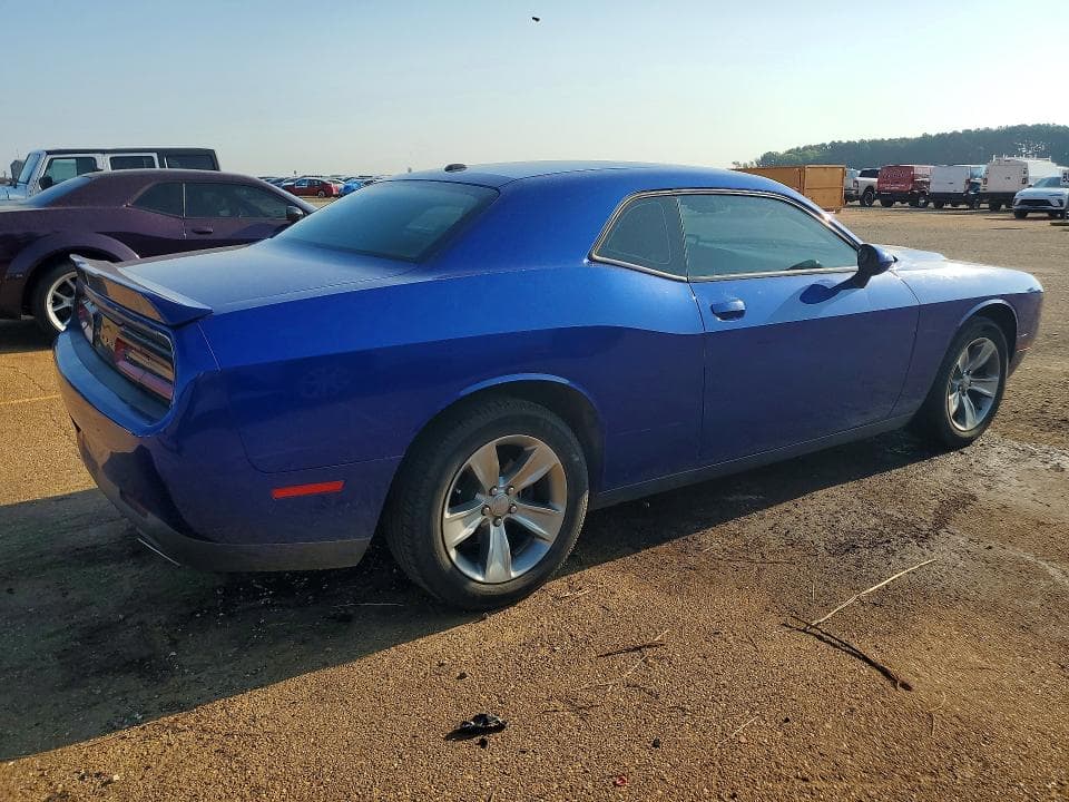 2018 DODGE CHALLENGER SXT 3