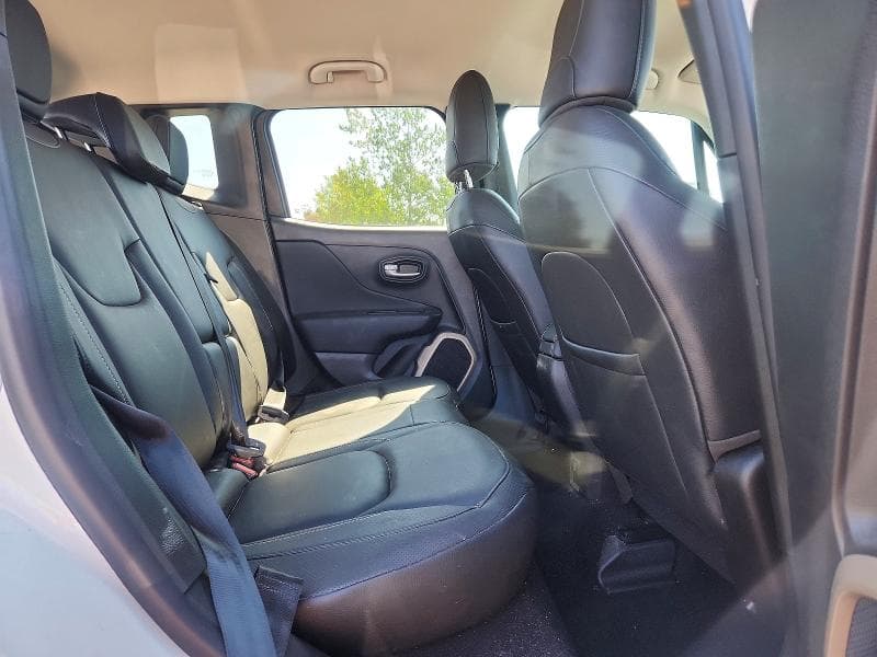 2017 JEEP RENEGADE LIMITED 11