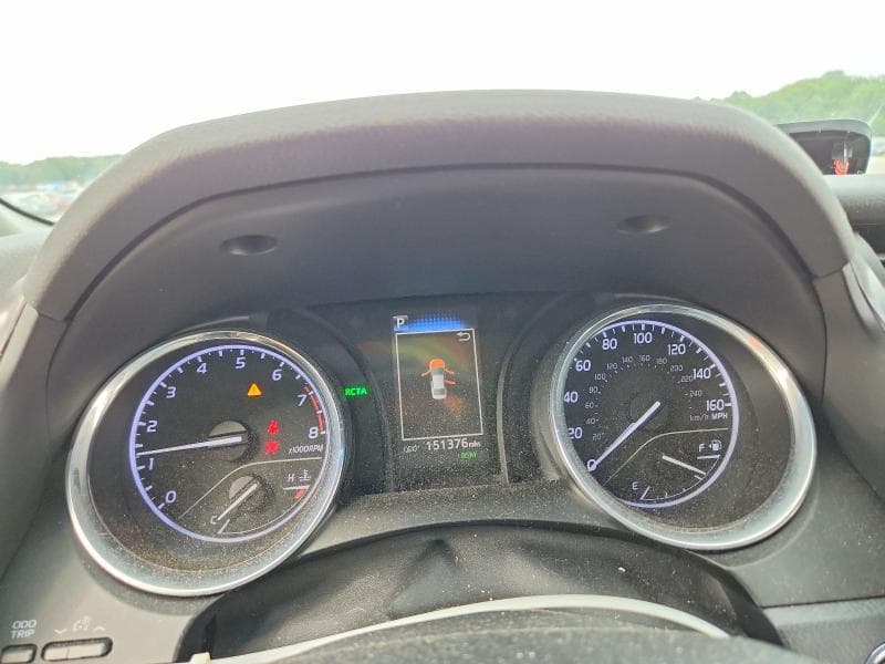 2019 TOYOTA CAMRY SE 9
