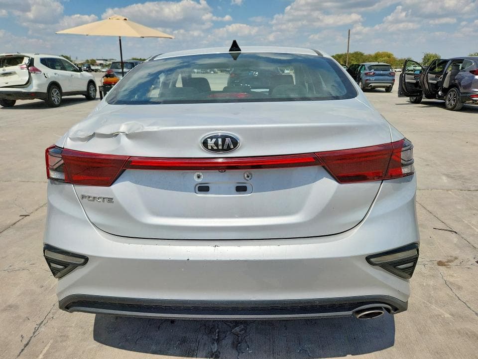 2021 KIA FORTE LXS 6