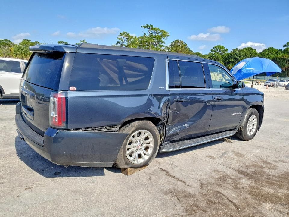 2019 GMC YUKON XL C1500 SLT 3