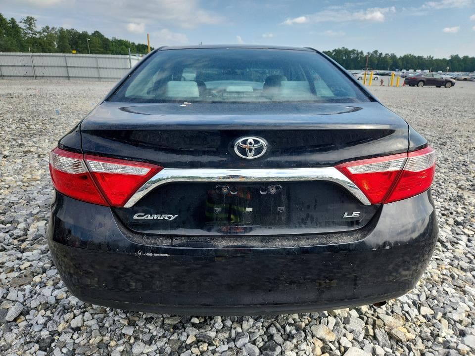 2017 TOYOTA CAMRY LE 6