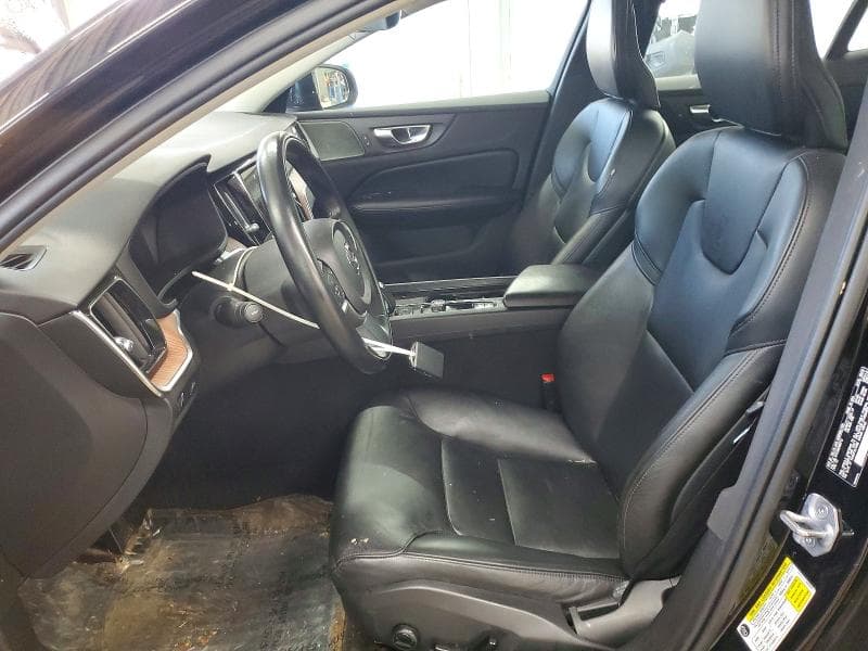 2022 VOLVO S60 B5 MOMENTUM 7