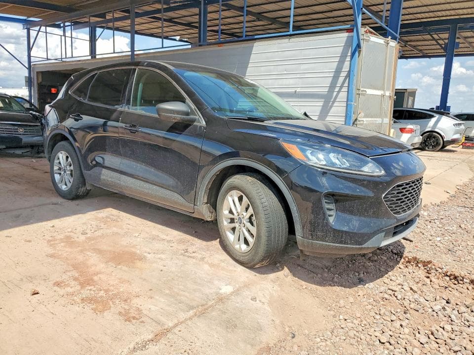 2022 FORD ESCAPE SE 4