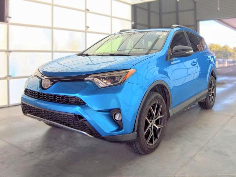 2017 TOYOTA RAV4 SE 2