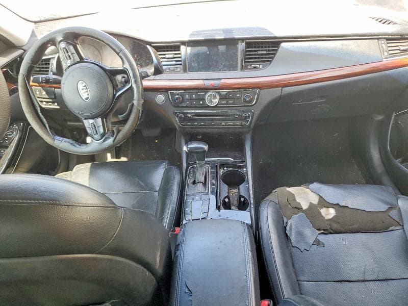 2017 KIA CADENZA PREMIUM 8