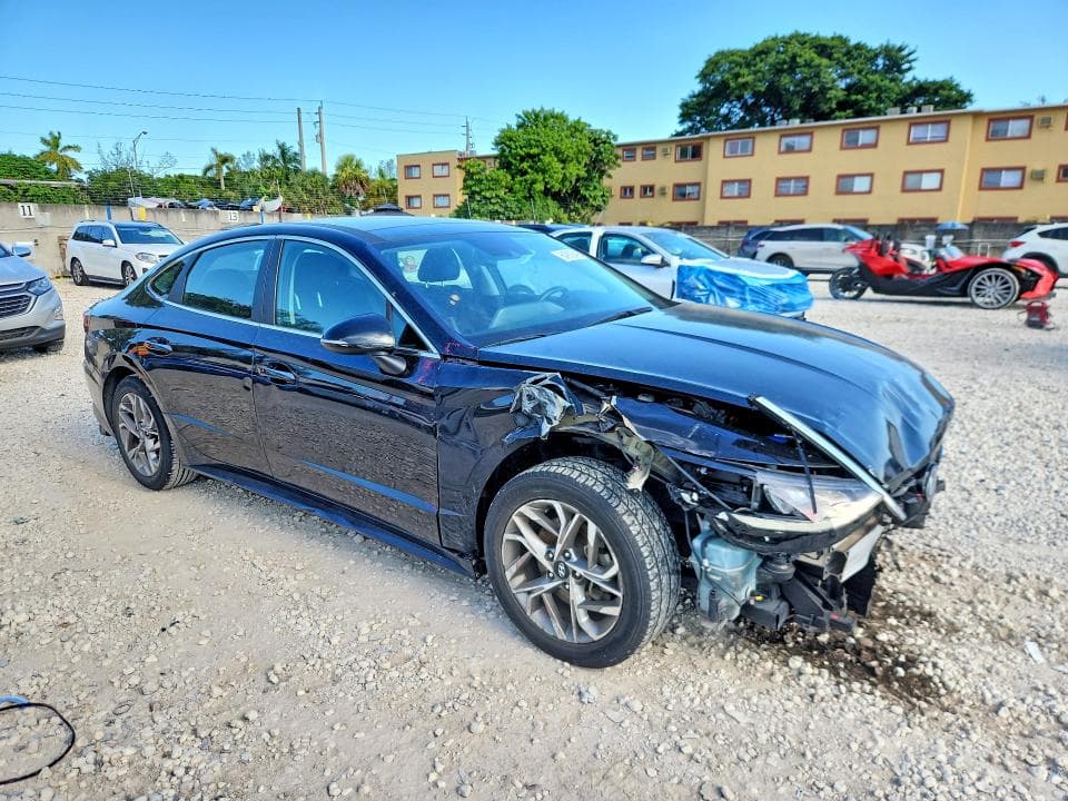 2021 HYUNDAI SONATA SEL 4