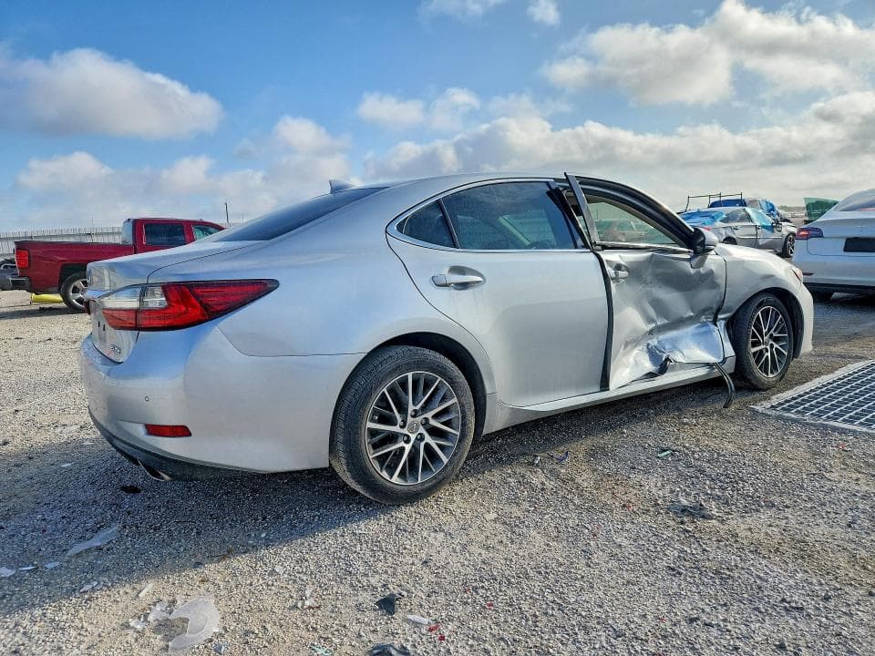 2017 LEXUS ES 350 3