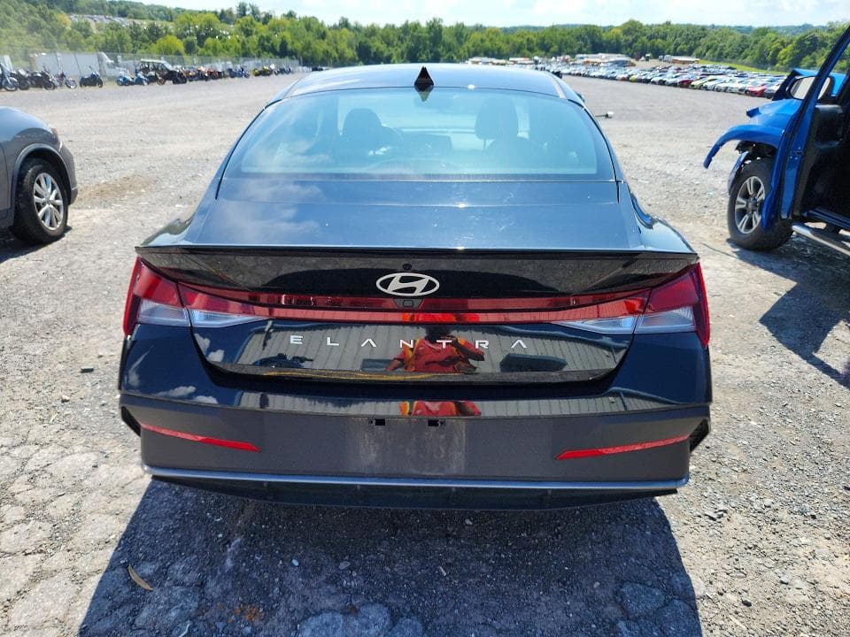 2025 HYUNDAI ELANTRA SEL SPORT 6