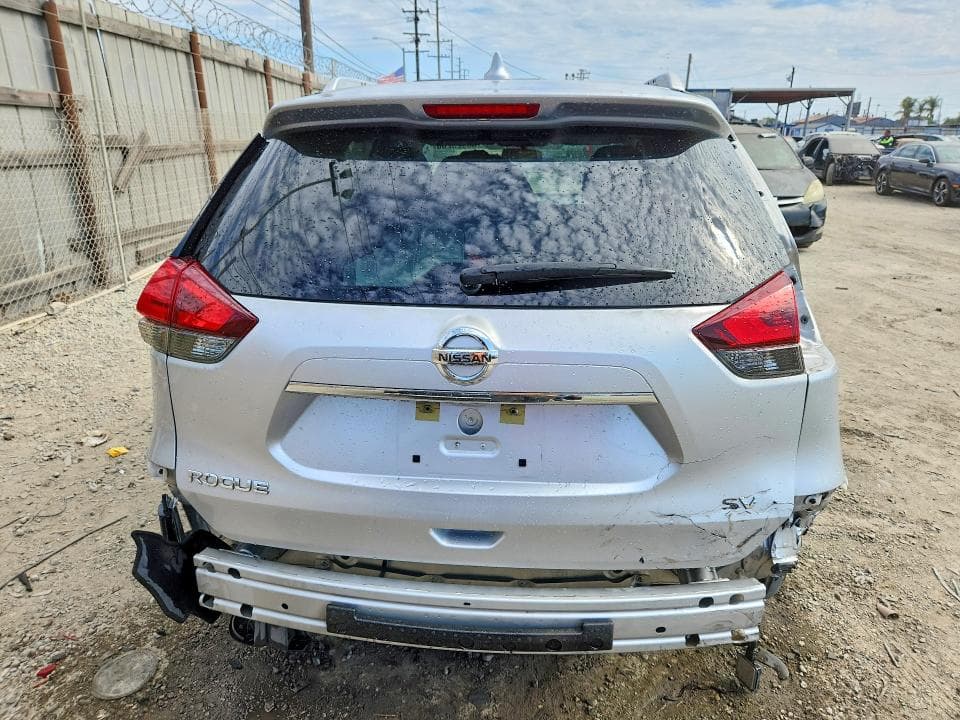 2017 NISSAN ROGUE SV 6