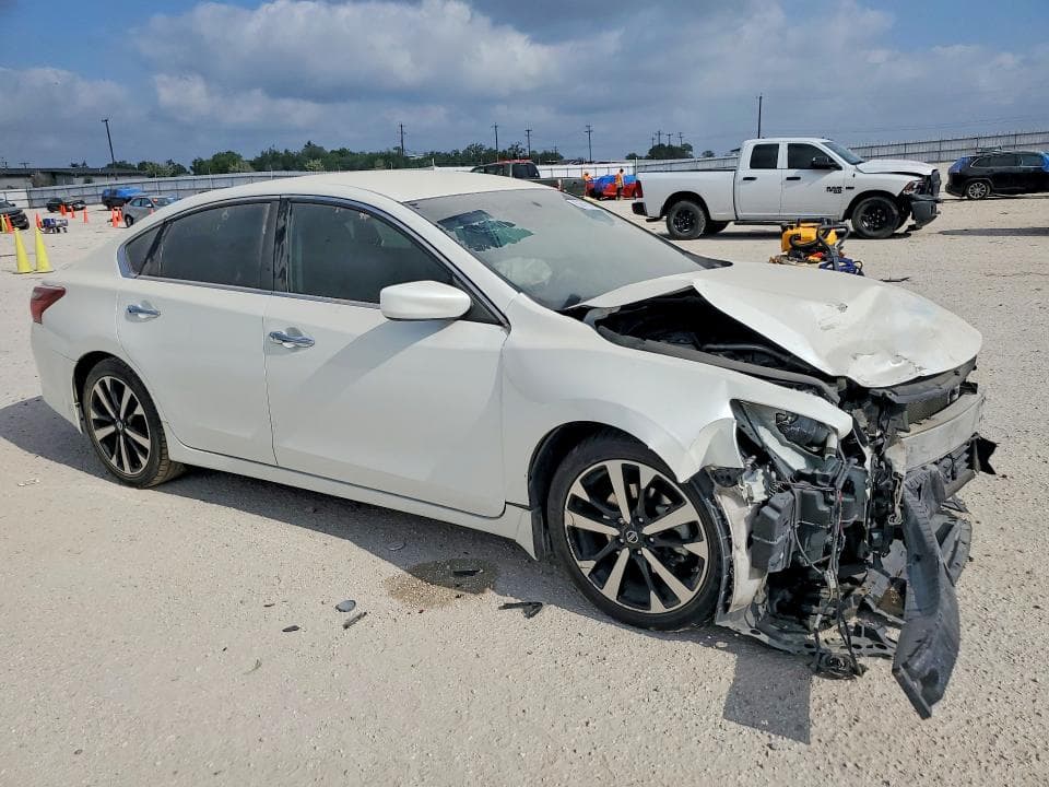 2018 NISSAN ALTIMA 2.5 SR 4