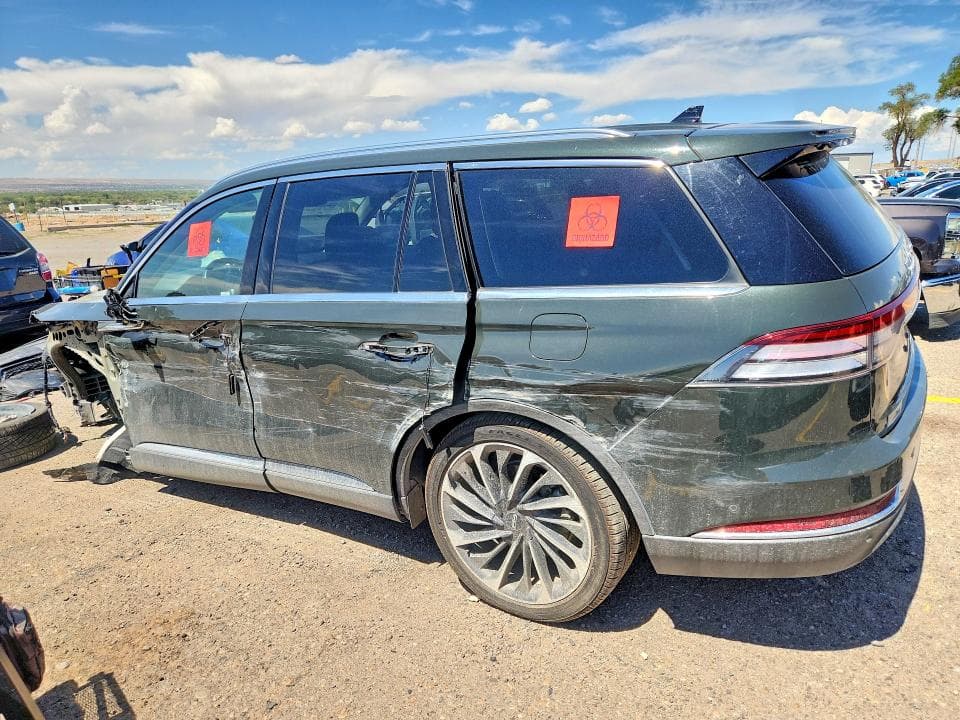 2022 LINCOLN AVIATOR RESERVE 2