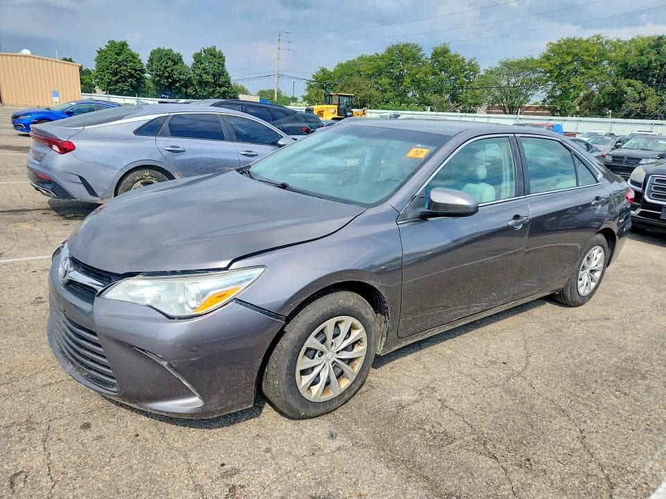 2017 TOYOTA CAMRY LE - 1