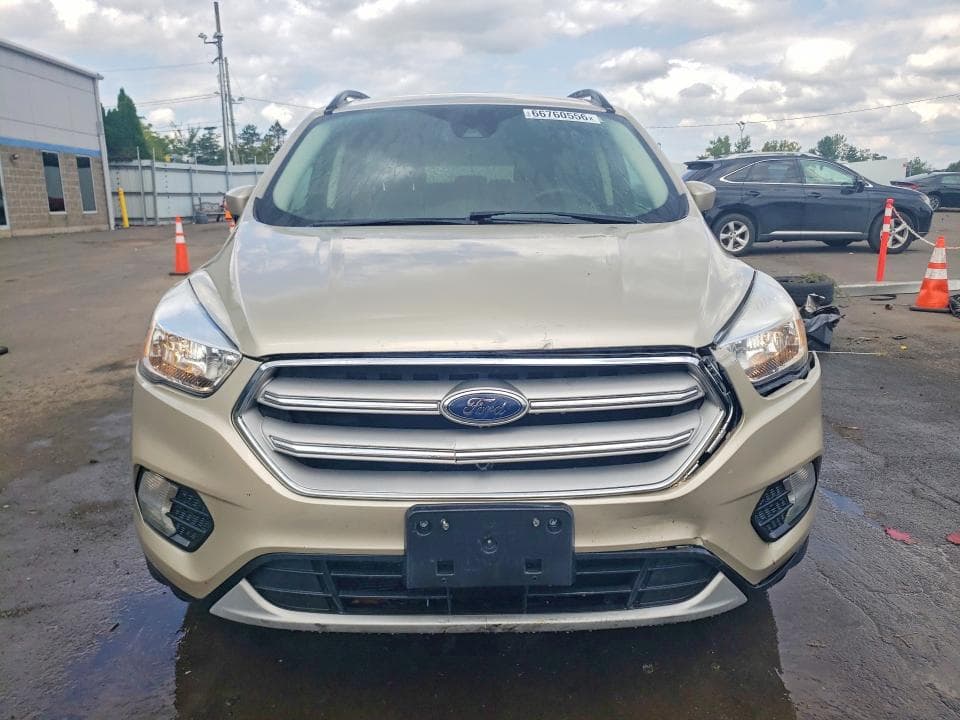 2018 FORD ESCAPE SE 5