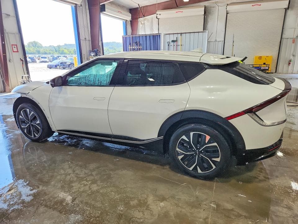 2024 KIA EV6 WIND 2