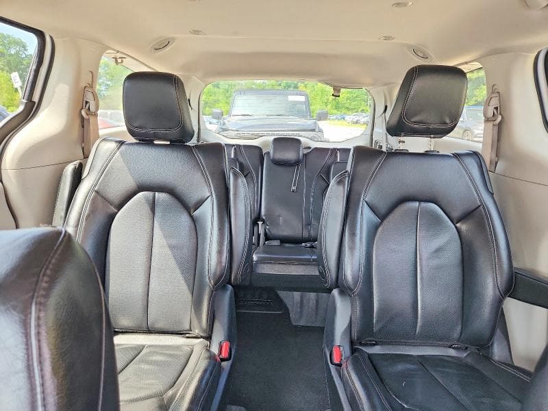 2022 CHRYSLER PACIFICA HYBRID TOURING L 10