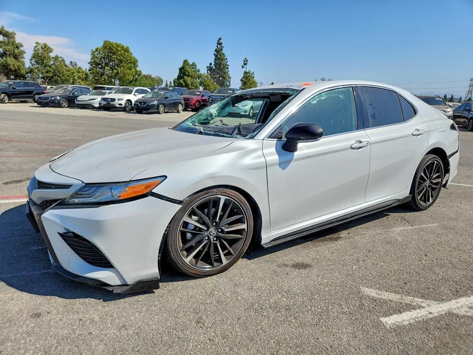 2020 TOYOTA CAMRY XSE - 1