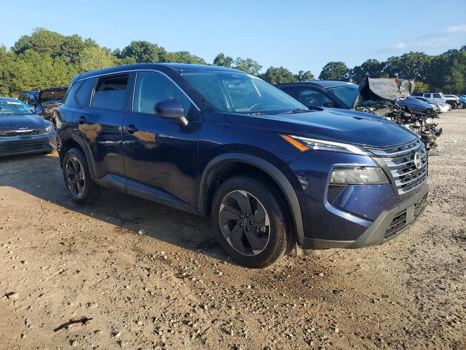 2025 NISSAN ROGUE SV 4