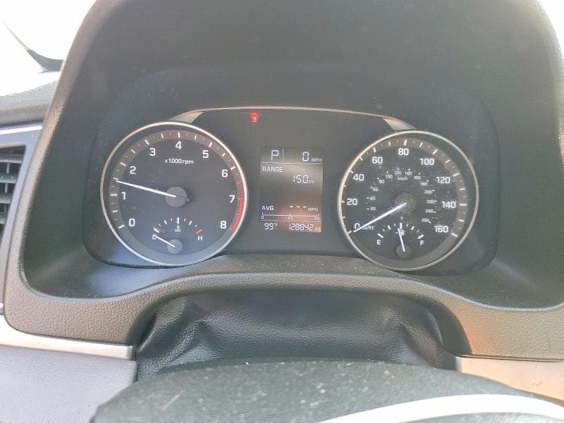 2018 HYUNDAI ELANTRA SE 9