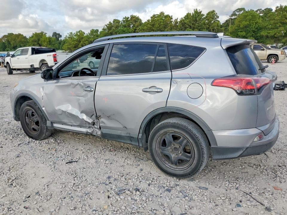 2018 TOYOTA RAV4 LE 2