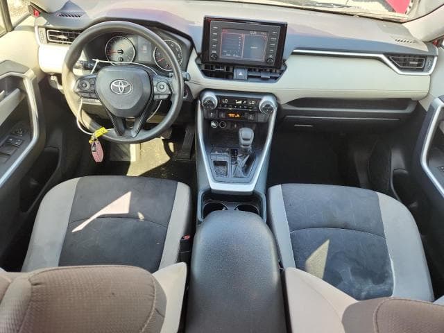2019 TOYOTA RAV4 XLE 8