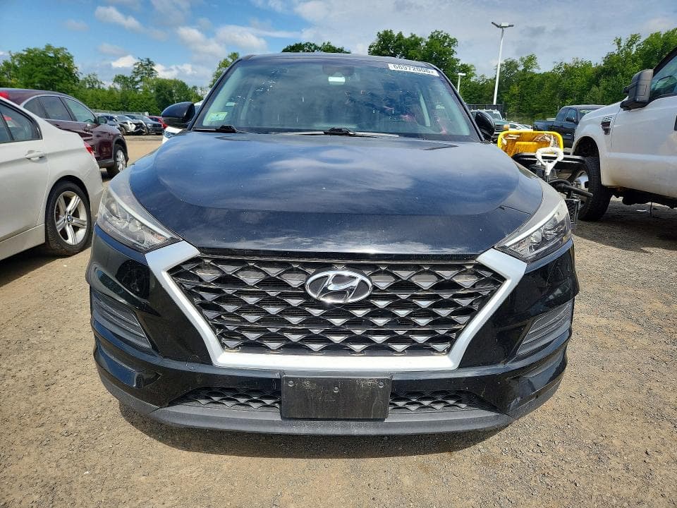 2020 HYUNDAI TUCSON SE 5
