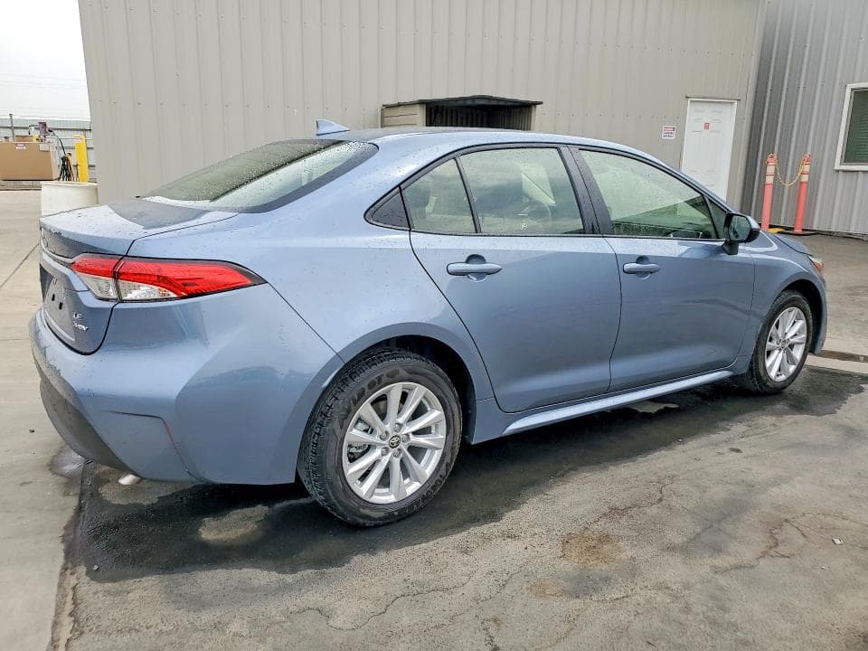2026 TOYOTA COROLLA HYBRID LE 3