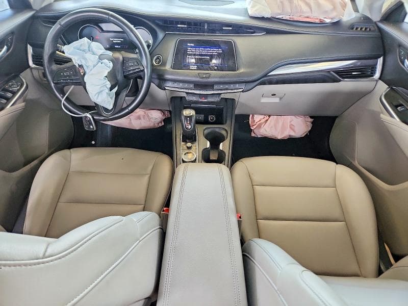 2019 CADILLAC XT4 LUXURY 8