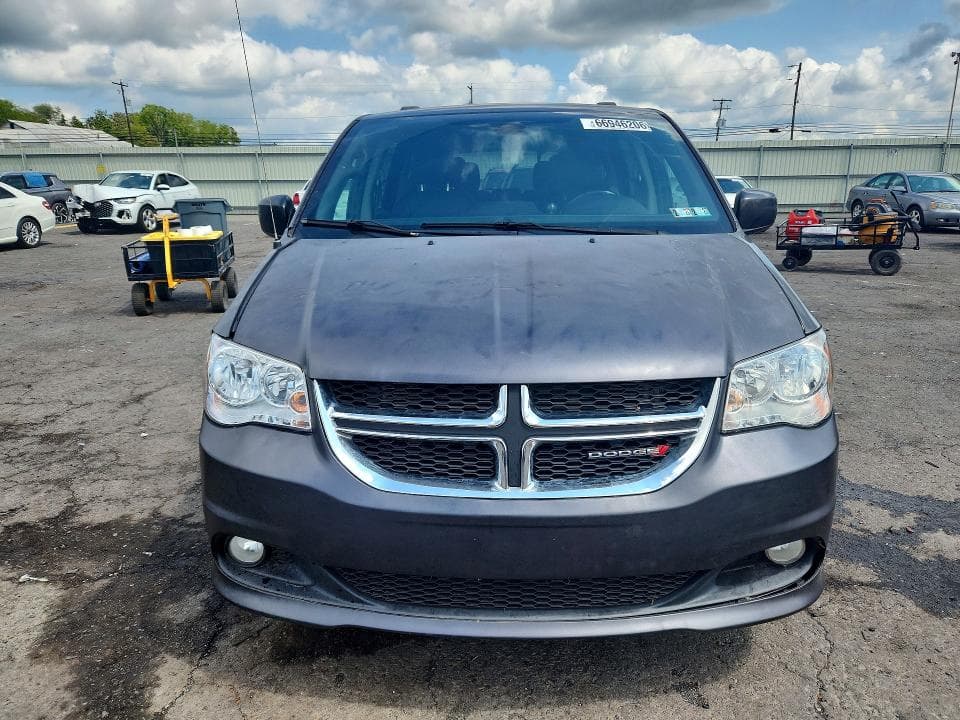 2019 DODGE GRAND CARAVAN SXT 5