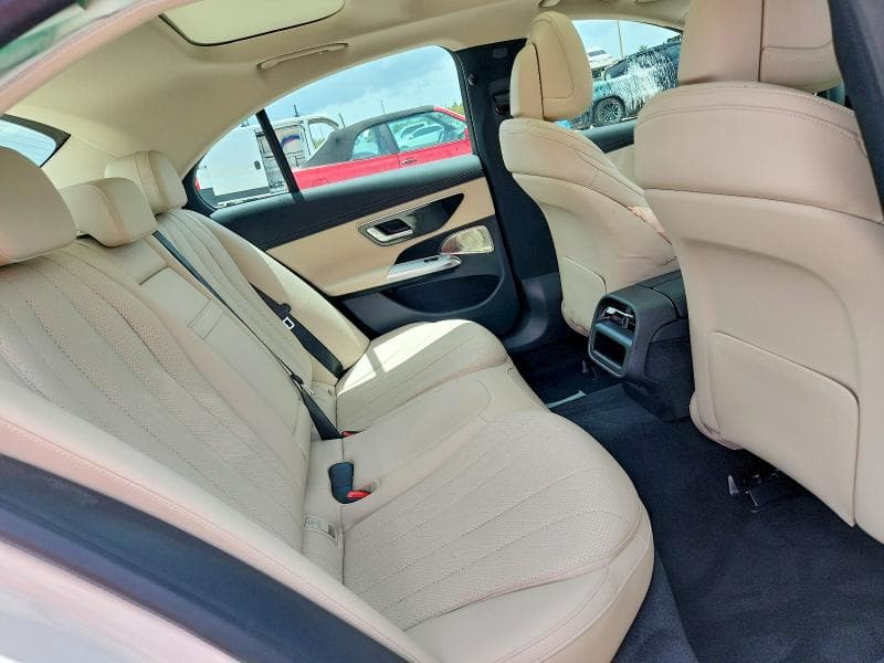 2026 MERCEDES-BENZ E 450 4MATIC 10