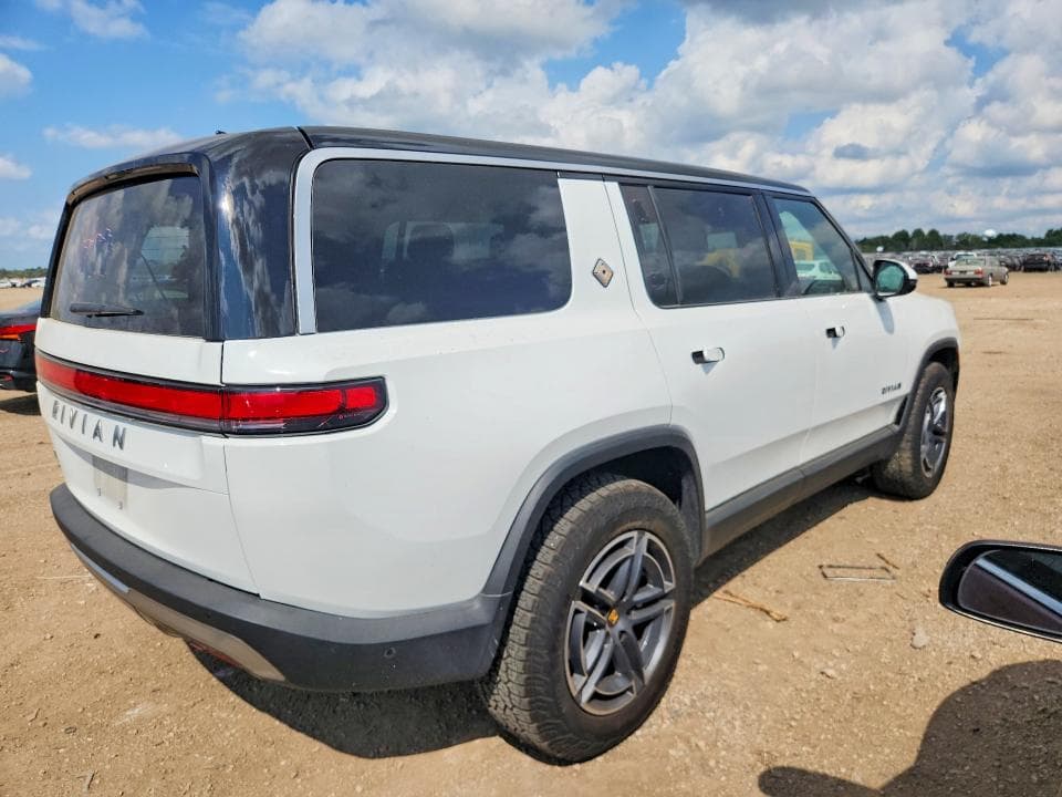 2025 RIVIAN R1S ADVENTURE 3