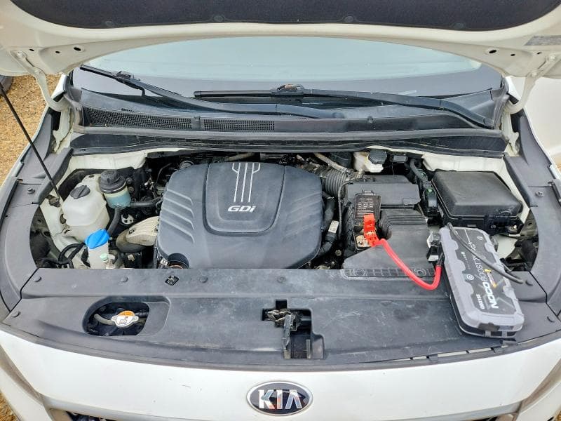 2017 KIA SEDONA LX 12