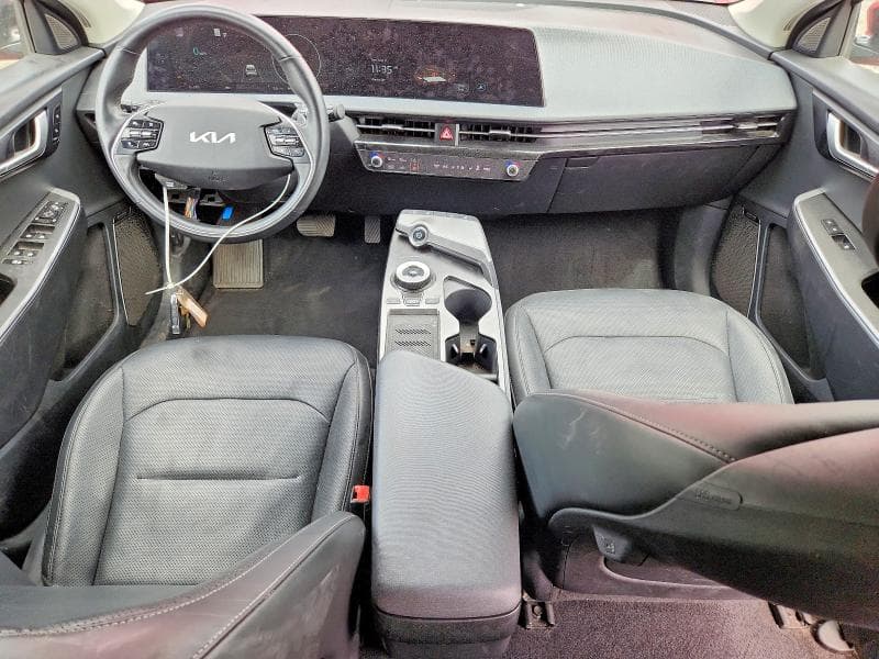 2023 KIA EV6 WIND 8