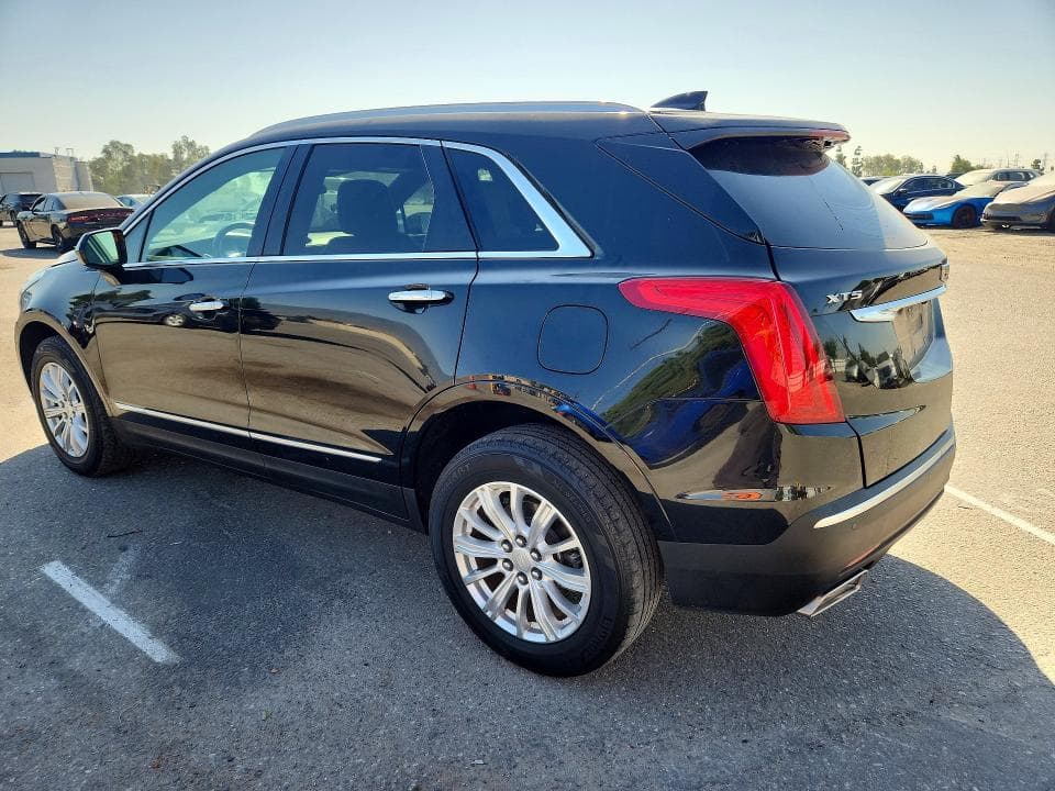 2017 CADILLAC XT5 2