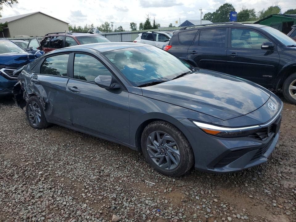 2026 HYUNDAI ELANTRA HYBRID BLUE 4