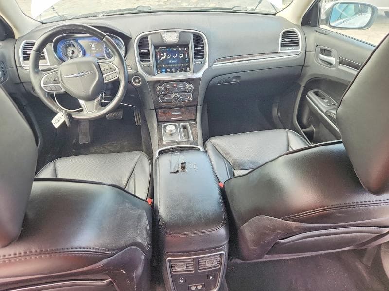 2019 CHRYSLER 300 LIMITED 8